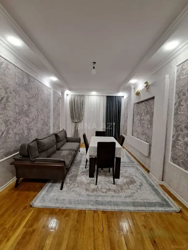 Satılır 2 otaqlı mənzil 79 m²