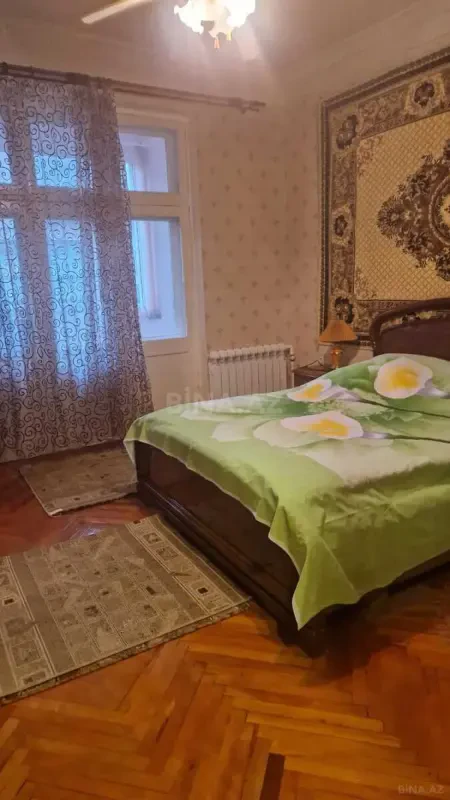 Kirayə verilir 2 otaqlı mənzil 63 m²