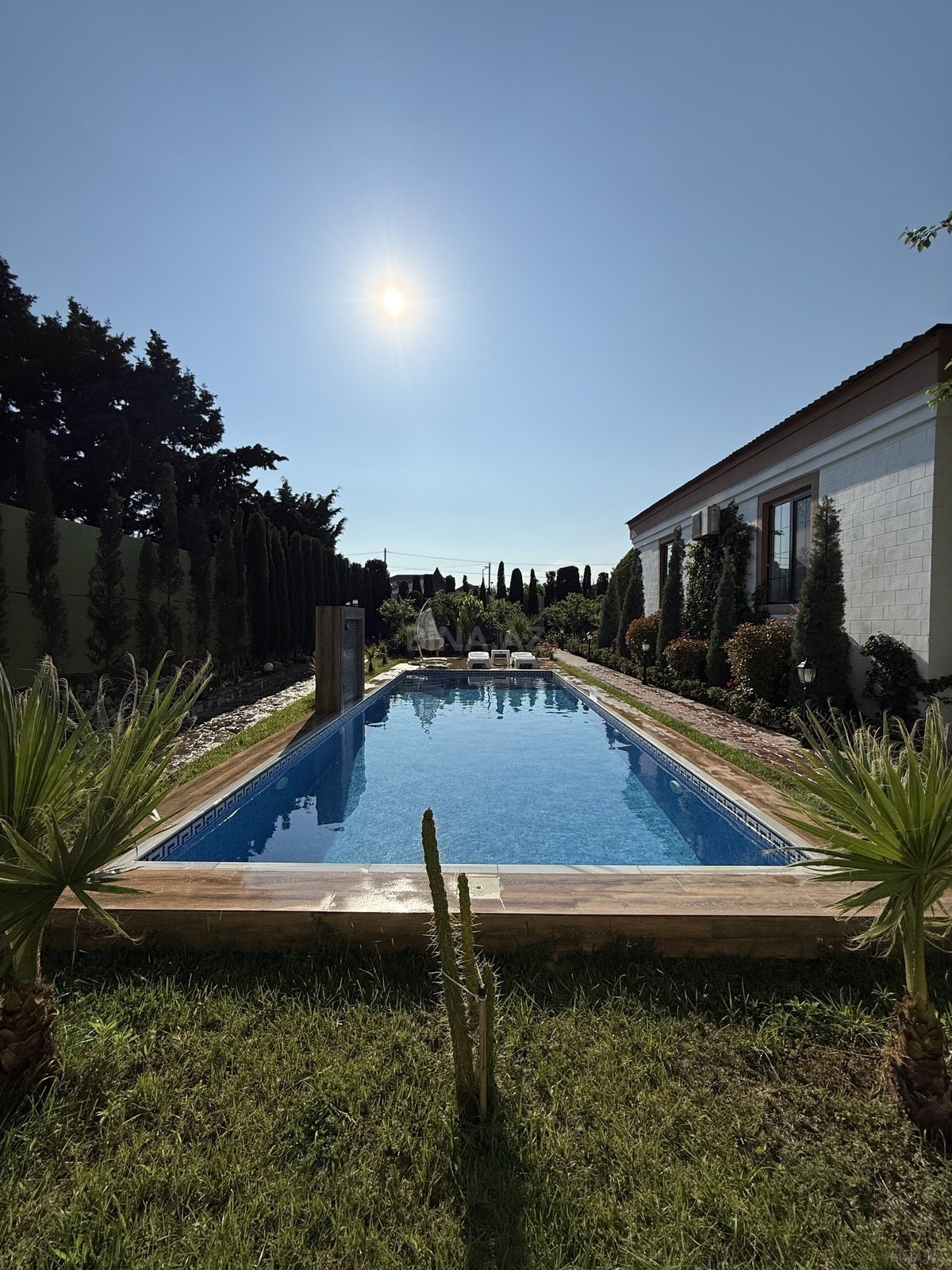 Kirayə verilir 5 otaqlı həyət evi 300 m²