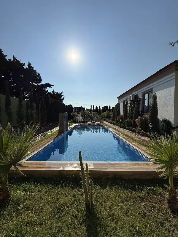 Kirayə verilir 5 otaqlı həyət evi 300 m²