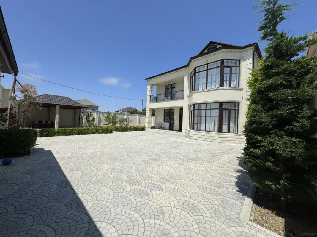 Satılır 5 otaqlı həyət evi 200 m²
