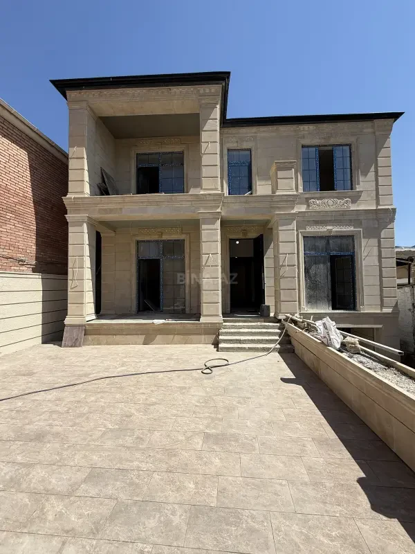 Satılır 6 otaqlı həyət evi 390 m²