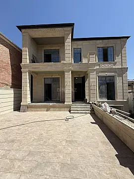 Satılır 6 otaqlı həyət evi 390 m² — Bakı 6 otaq 390.00 m²