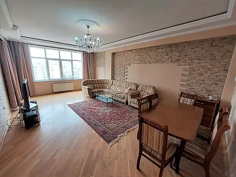 Kirayə verilir 3 otaqlı mənzil 130 m² — Bakı 3 otaq 130.00 m²