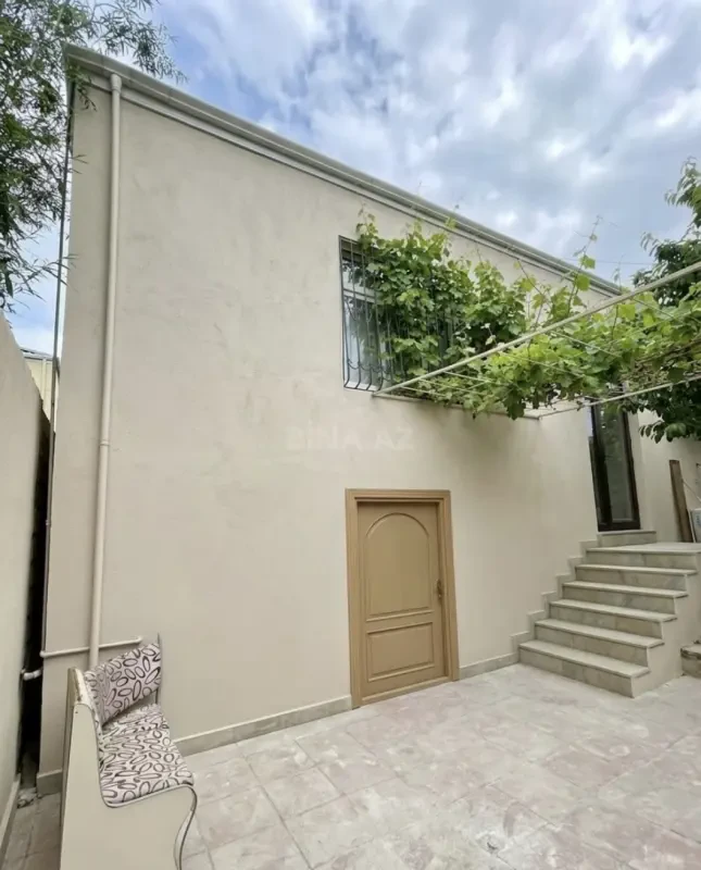 Satılır 4 otaqlı həyət evi 120 m²