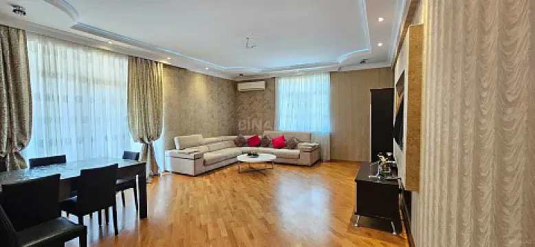 Satılır 4 otaqlı mənzil 180 m² — Bakı 4 otaq 180.00 m²