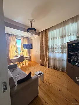 Kirayə verilir 3 otaqlı mənzil 80 m² — Bakı, Nərimanov 3 otaq 80.00 m²