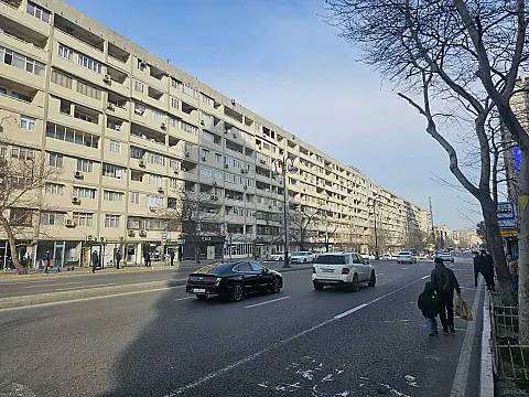 Satılır 1 otaqlı mənzil 35 m² — Bakı, İnşaatçılar 1 otaq 35.00 m²