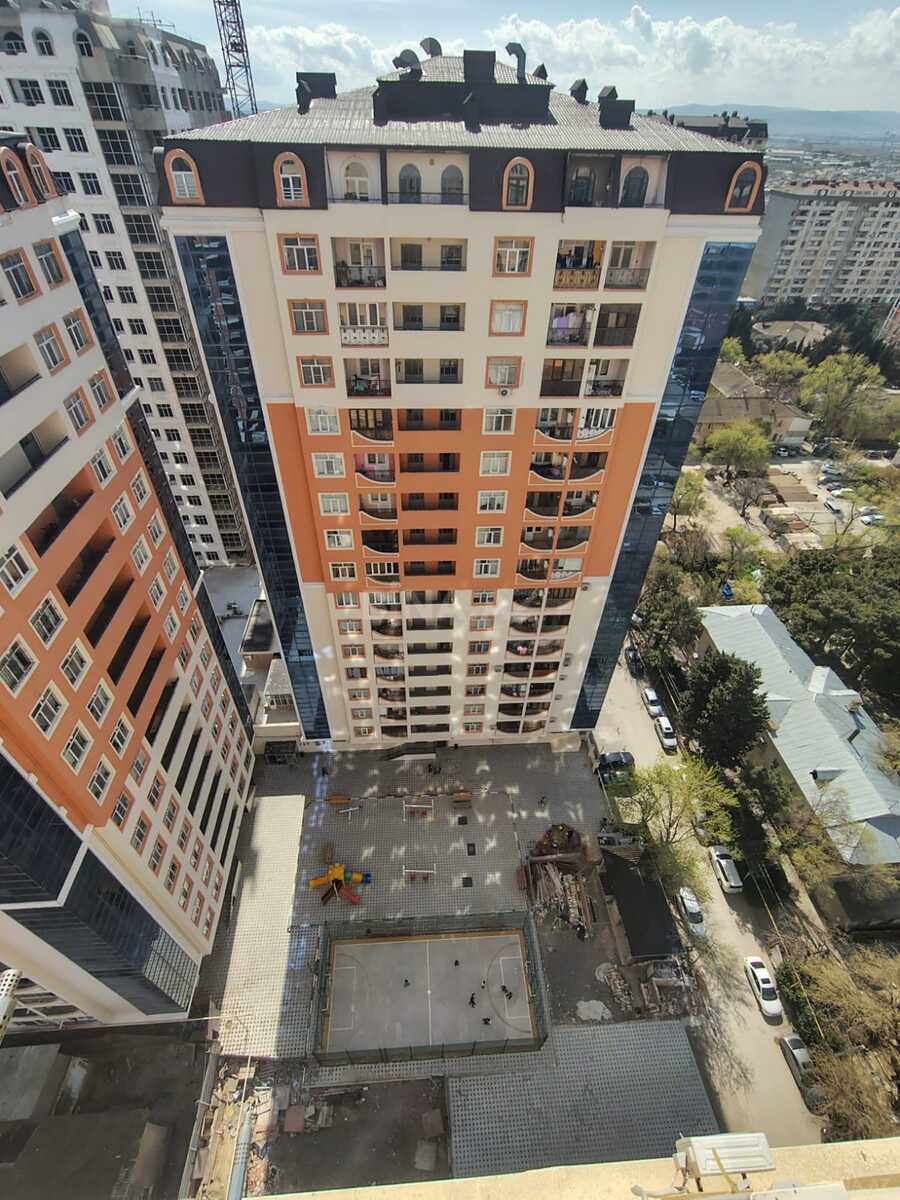 Kirayə verilir 2 otaqlı mənzil 80 m²