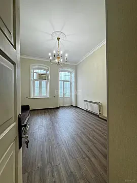 Kirayə verilir 3 otaqlı ofis 200 m² — Bakı, Sahil qəs. 3 otaq 200.00 m²