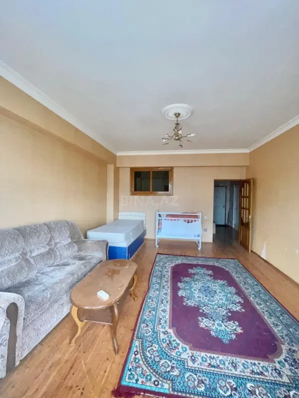 Satılır 2 otaqlı mənzil 70 m²