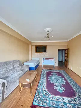 Satılır 2 otaqlı mənzil 70 m² — Bakı, Həzi Aslanov qəs. 2 otaq 70.00 m²