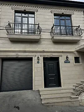 Satılır 5 otaqlı həyət evi 216 m² — Bakı, Nəsimi 5 otaq 216.00 m²