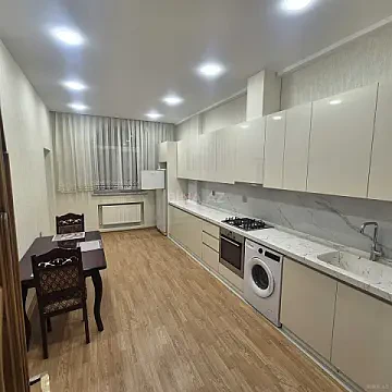 Kirayə verilir 3 otaqlı mənzil 125 m² — Bakı, Memar Əcəmi yanı 3 otaq 125.00 m²