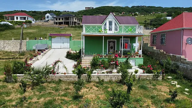 Kirayə verilir 3 otaqlı həyət evi 100 m² — Şamaxı 3 otaq 100.00 m²