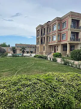 Kirayə verilir 11 otaqlı həyət evi 1200 m² — Bakı, Novxanı 11 otaq 1200.00 m²
