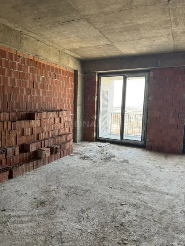 Satılır 2 otaqlı mənzil 72 m²