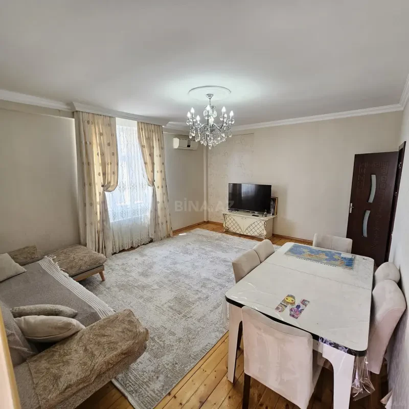 Satılır 2 otaqlı mənzil 92 m²