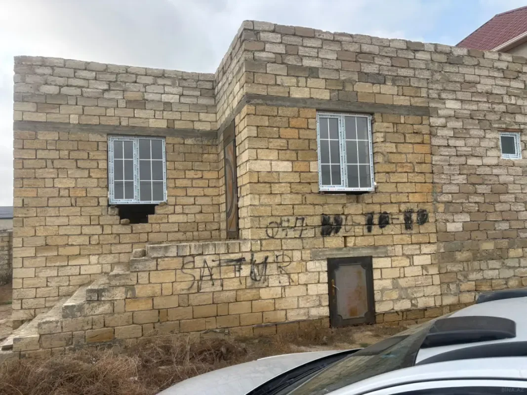 Satılır 5 otaqlı həyət evi 153 m²