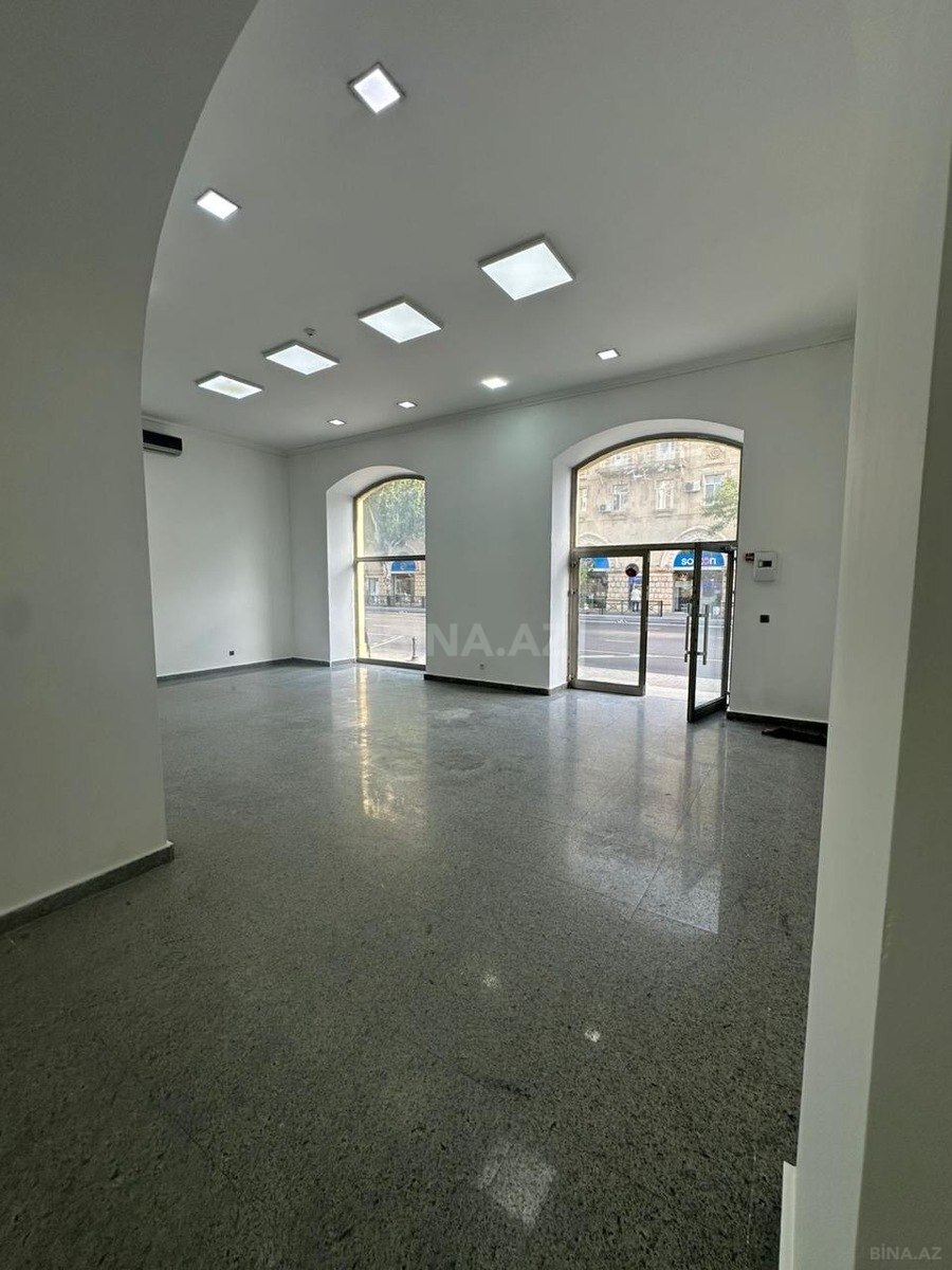 Kirayə verilir obyekt 160 m²