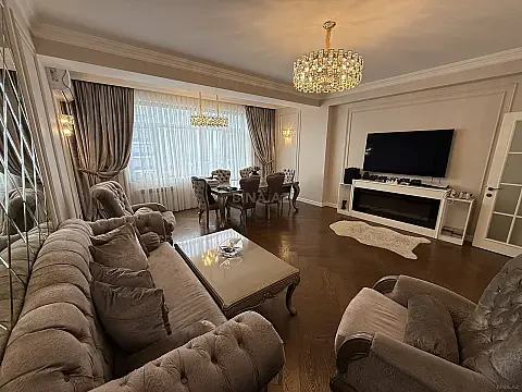 Satılır 4 otaqlı mənzil 140 m² — Bakı 4 otaq 140.00 m²