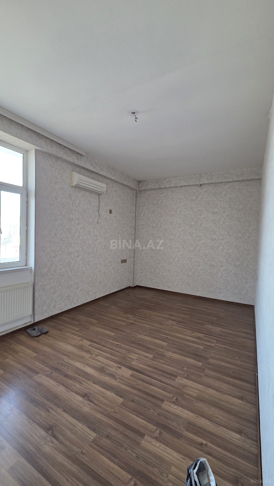 Kirayə verilir 2 otaqlı mənzil 90 m²