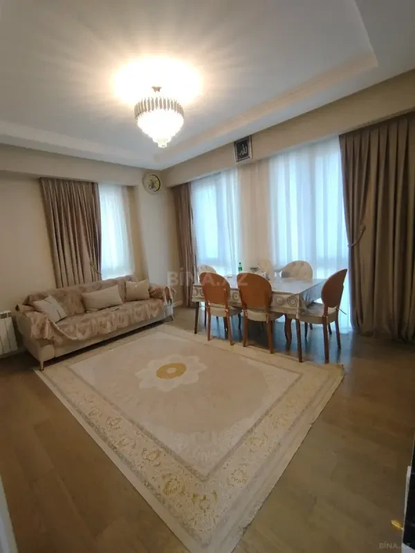 Satılır 2 otaqlı mənzil 56 m²