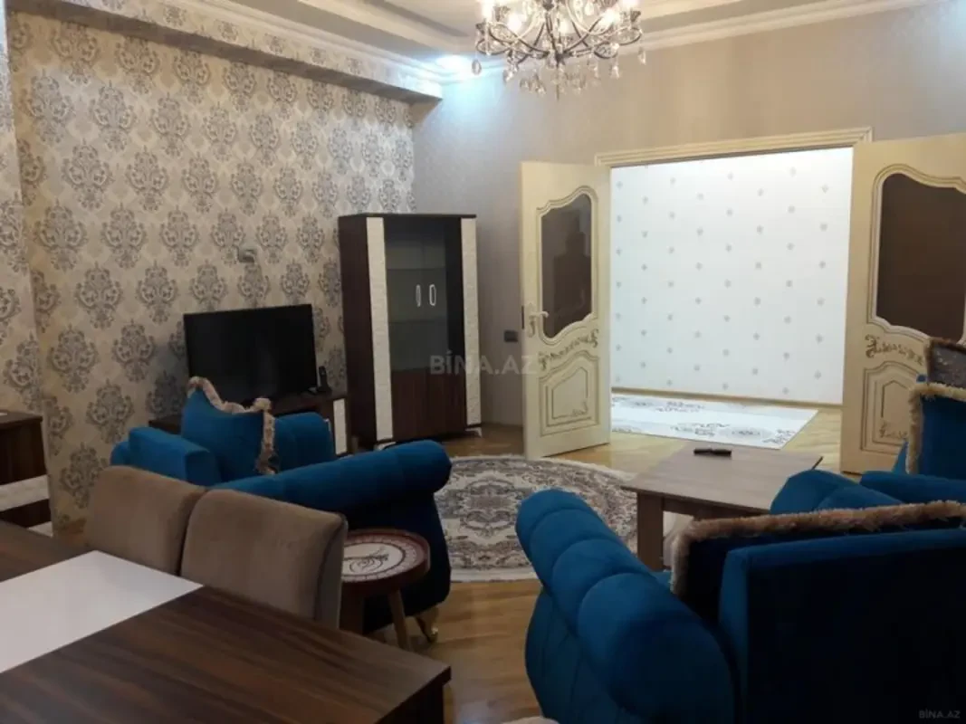 Kirayə verilir 3 otaqlı mənzil 126 m²