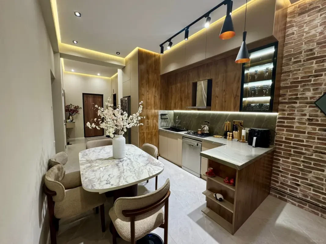 Kirayə verilir 3 otaqlı mənzil 90 m²