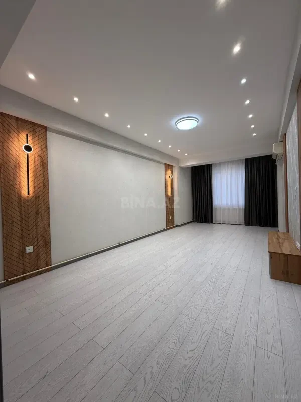 Satılır 2 otaqlı mənzil 70 m²