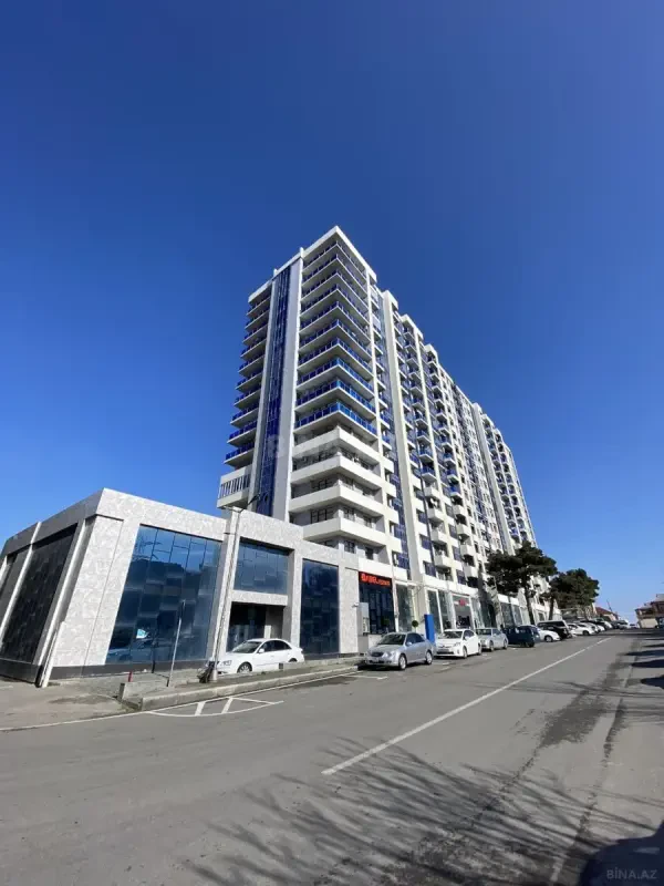 Satılır 2 otaqlı mənzil 83 m²