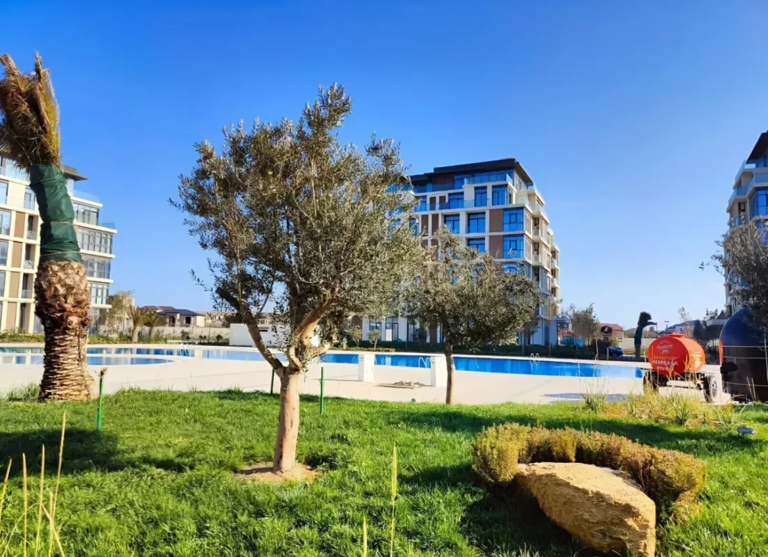 Satılır 4 otaqlı mənzil 219 m²