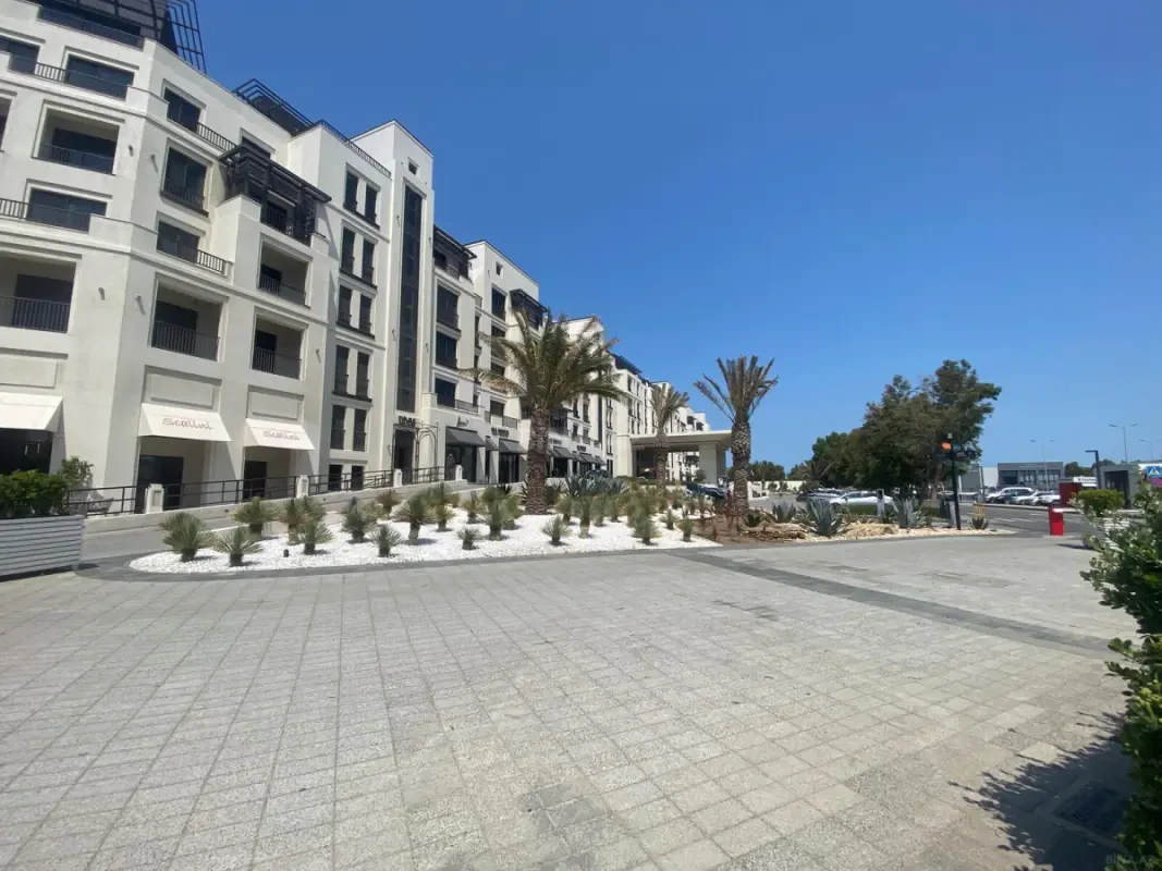 Kirayə verilir 2 otaqlı mənzil 90 m²