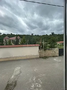 Kirayə verilir 5 otaqlı həyət evi 200 m² — Quba 5 otaq 200.00 m²