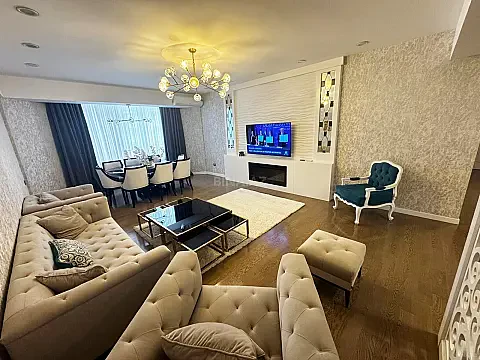 Kirayə verilir 3 otaqlı mənzil 130 m² — Bakı, Badamdar 3 otaq 130.00 m²