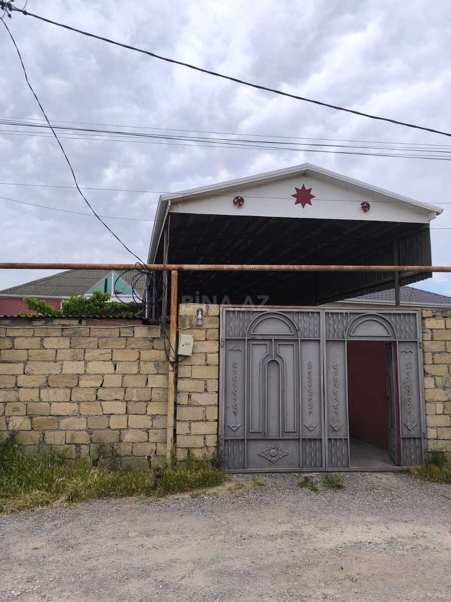 Satılır 4 otaqlı həyət evi 100 m²