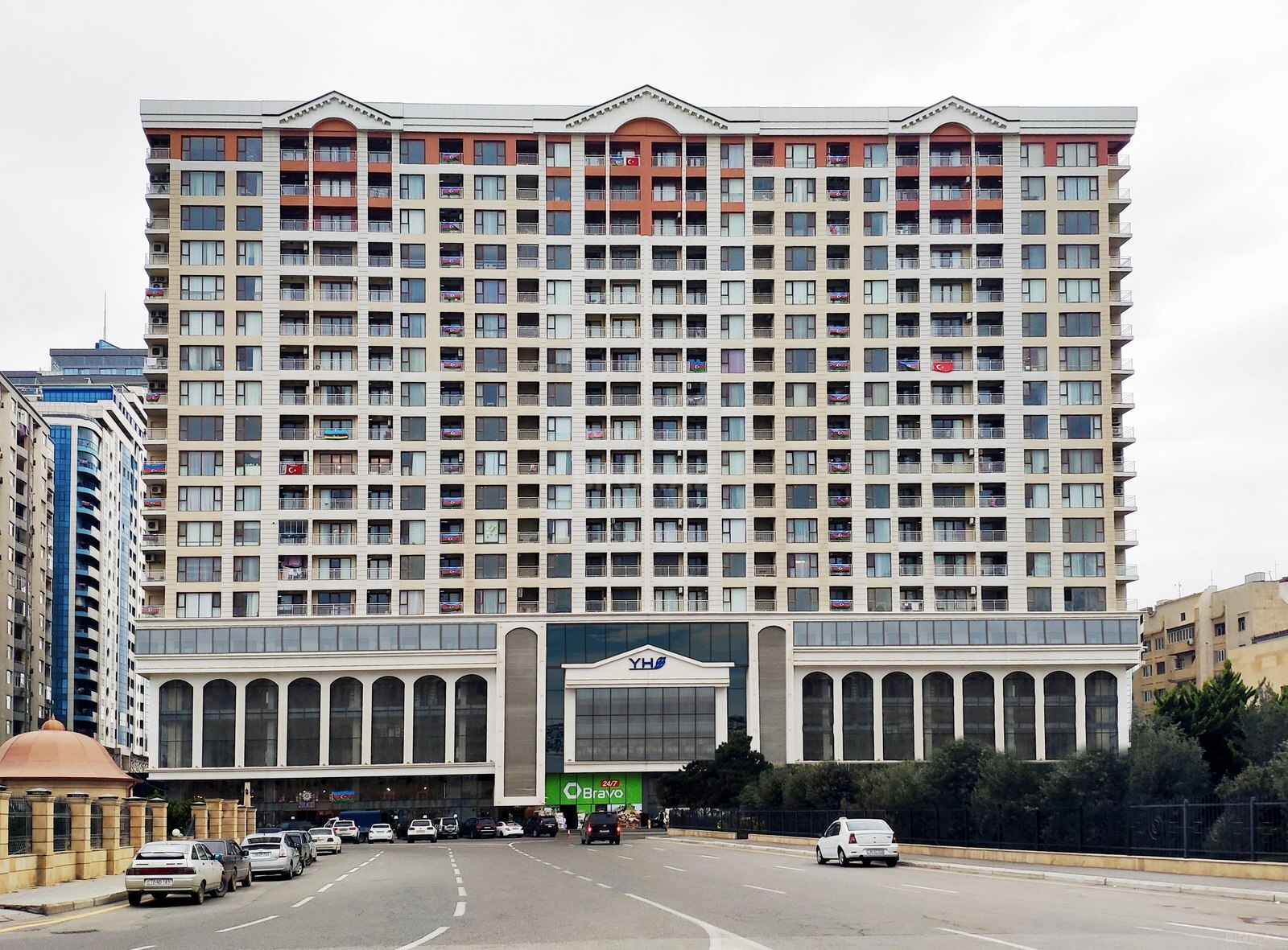 Kirayə verilir 10 otaqlı ofis 660 m²