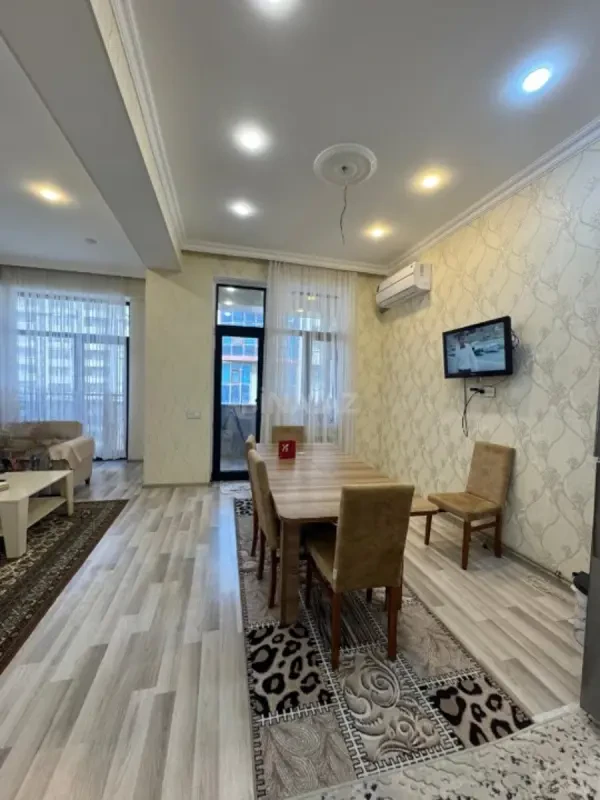 Kirayə verilir 3 otaqlı mənzil 100 m²