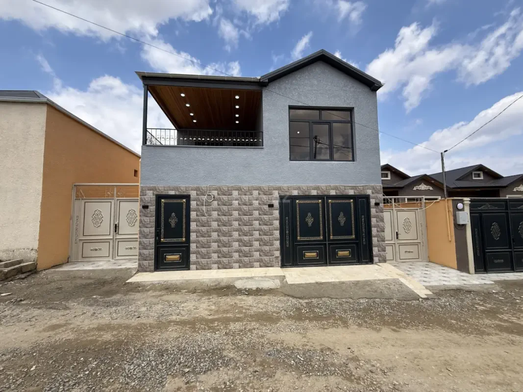 Satılır 5 otaqlı həyət evi 140 m²