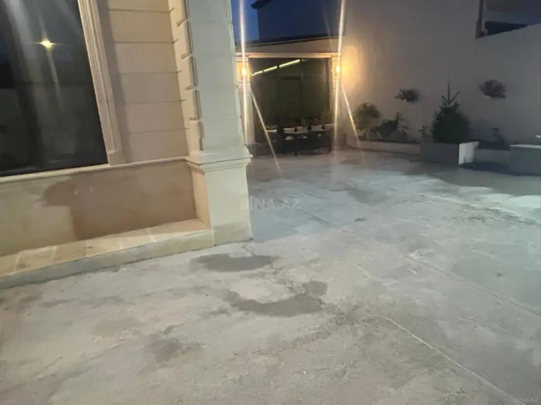 Satılır 6 otaqlı həyət evi 213.9 m²