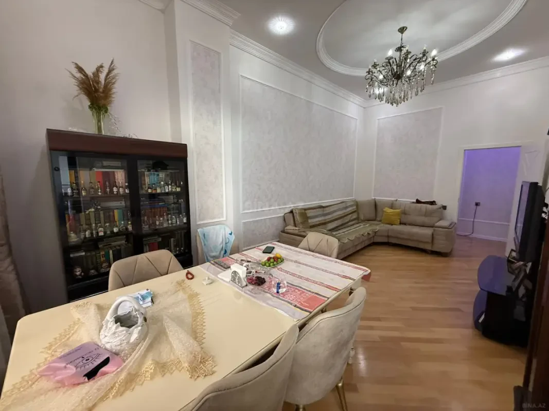 Satılır 2 otaqlı mənzil 63 m²