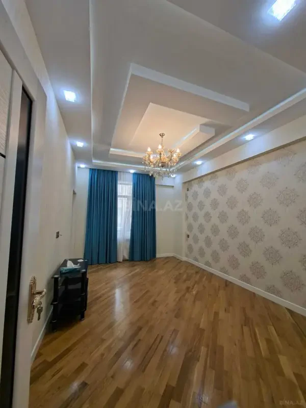 Satılır 2 otaqlı mənzil 66 m²