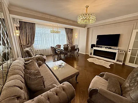 Satılır 4 otaqlı mənzil 140 m² — Bakı 4 otaq 140.00 m²