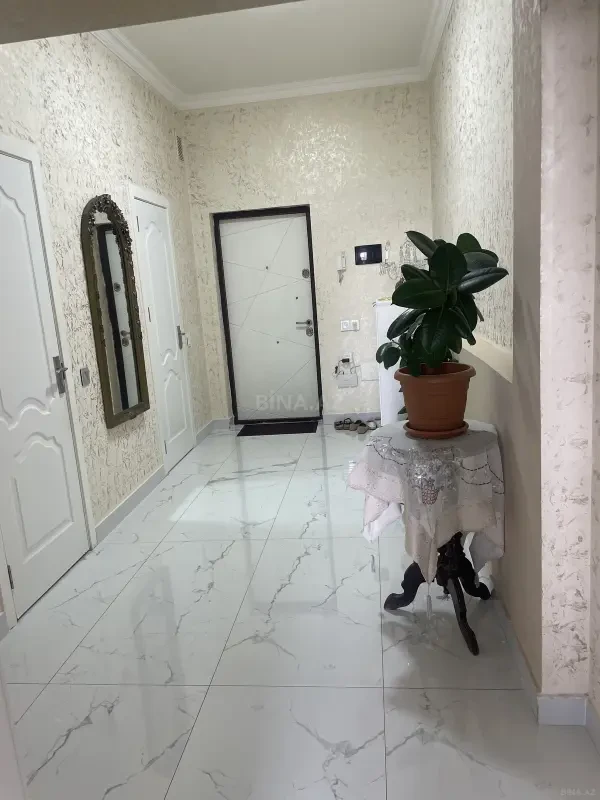 Satılır 2 otaqlı mənzil 74 m²