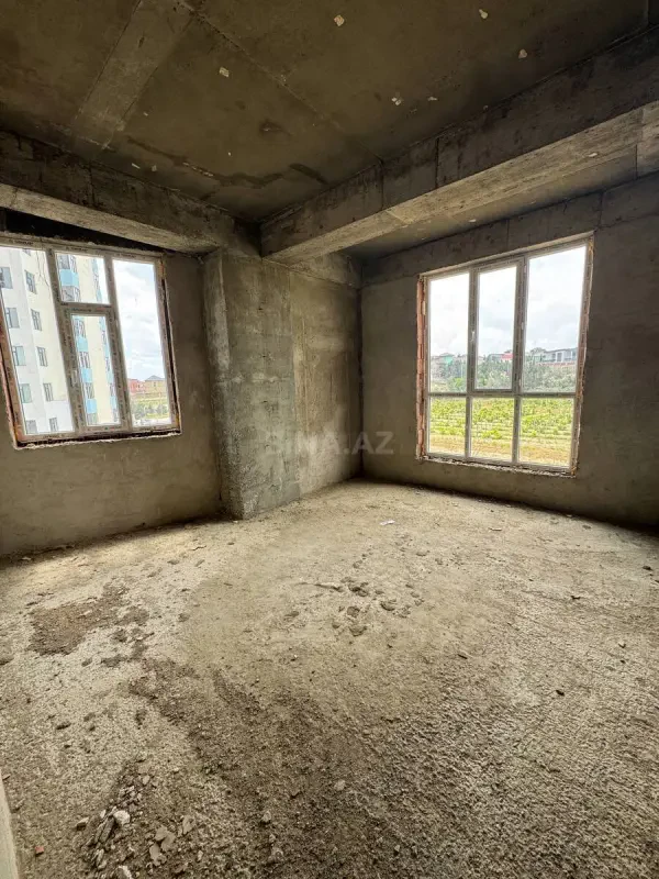 Satılır 3 otaqlı mənzil 102 m²