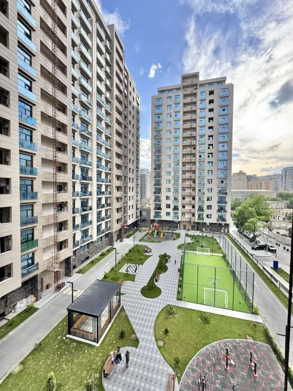 Satılır 3 otaqlı mənzil 95 m²