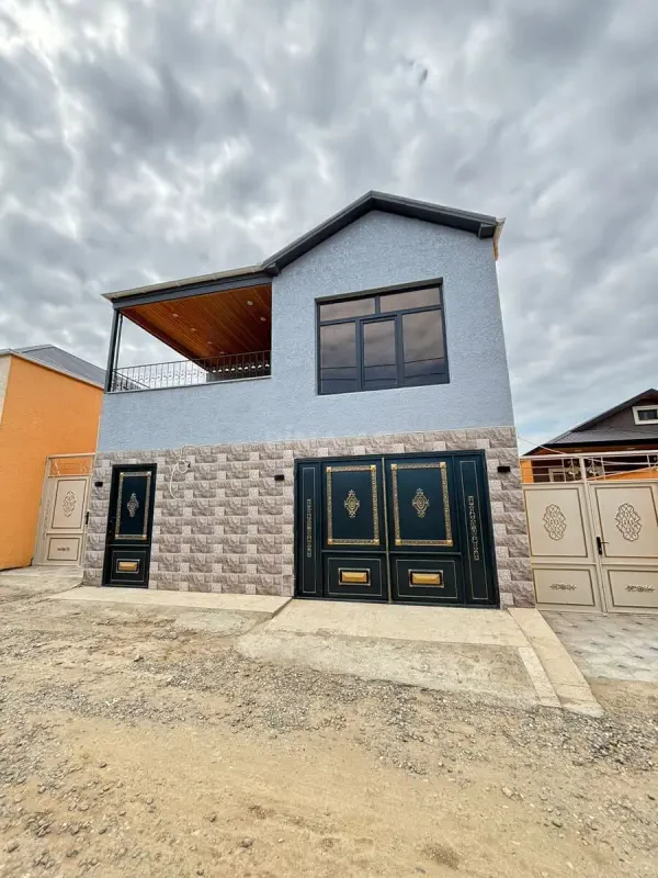 Satılır 5 otaqlı həyət evi 180 m²