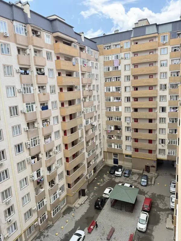 Kirayə verilir 2 otaqlı mənzil 67 m²