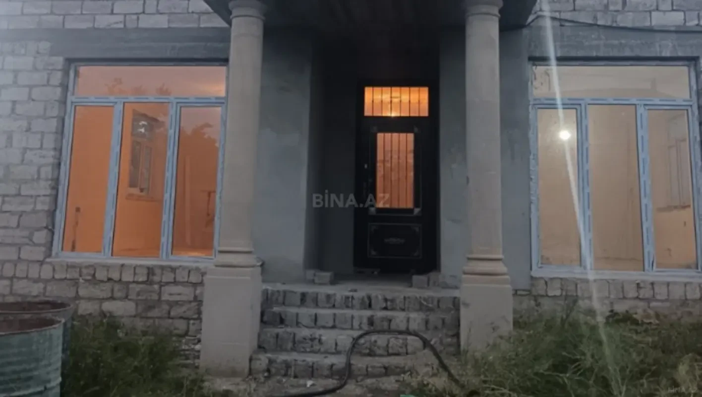 Kirayə verilir 2 otaqlı həyət evi 100 m²