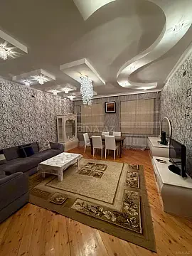 Kirayə verilir 3 otaqlı mənzil 120 m² — Bakı, Həzi Aslanov qəs. 3 otaq 120.00 m²